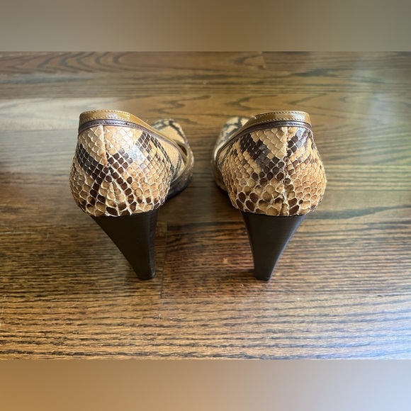 Prada Womens Snakeskin Leather Stiletto High Heels Buckle Shoes Sz. 38 brown tan - Picture 4 of 11